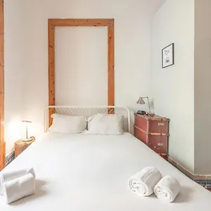 https://a-toca-do-polvo-bb.hotels-lisbon-portugal.com